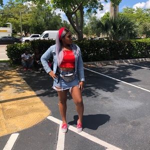 Meet your Posher, Alexis